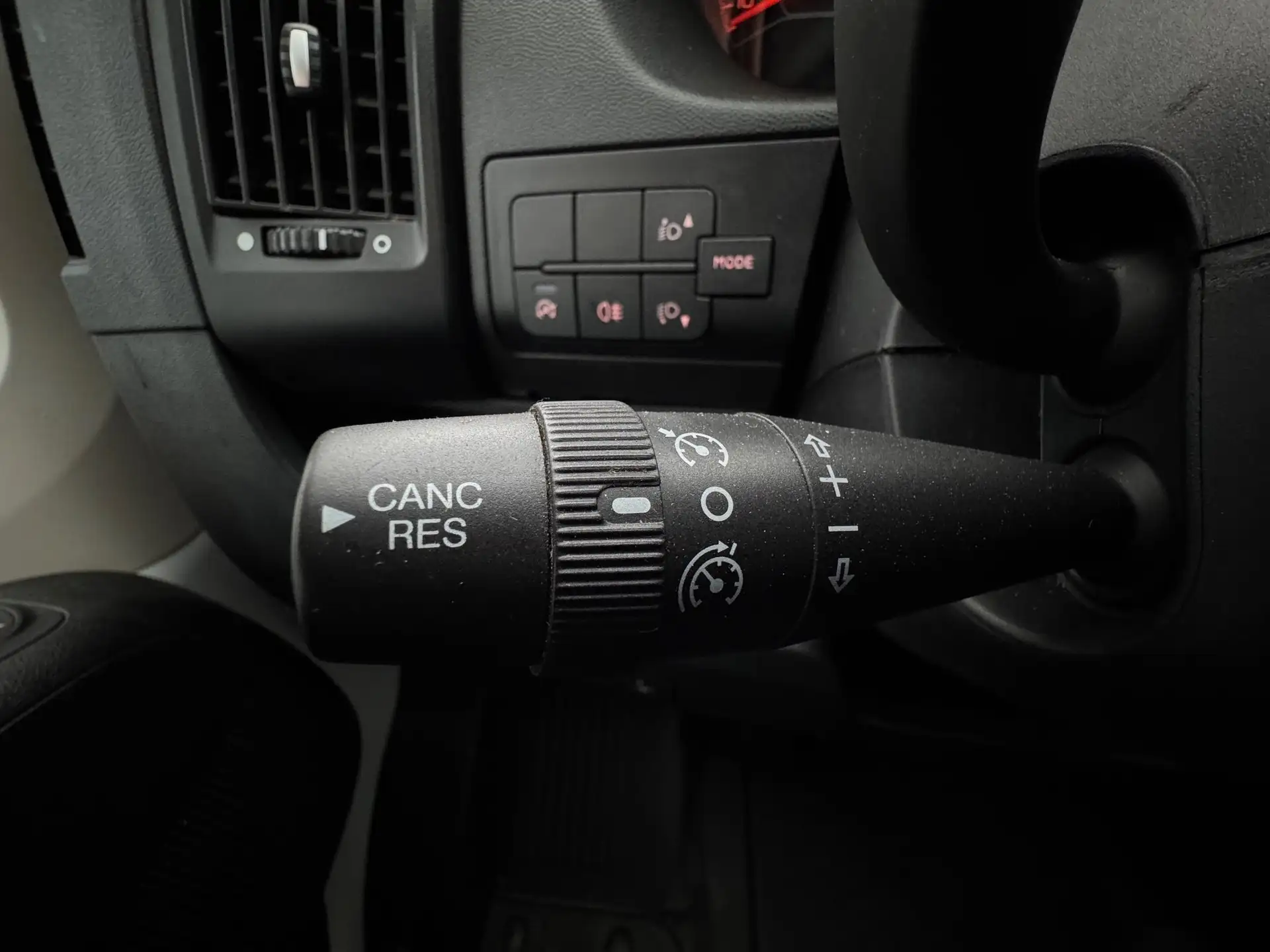Citroen Jumper L3H2 35+ 140 TÜV/Service *Netto 14.992€ – Bild 15