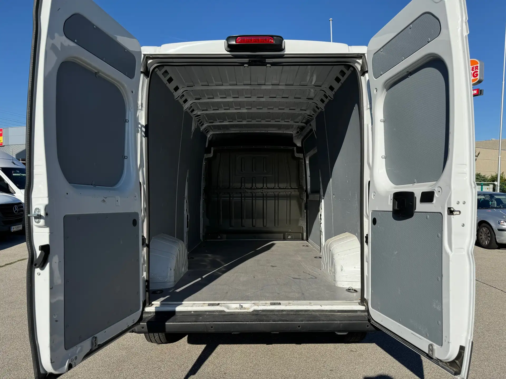 Fiat Ducato L3H2 KW 35 MAXI *inkl. NoVA* (=CAMPER-Basis) – Bild 5