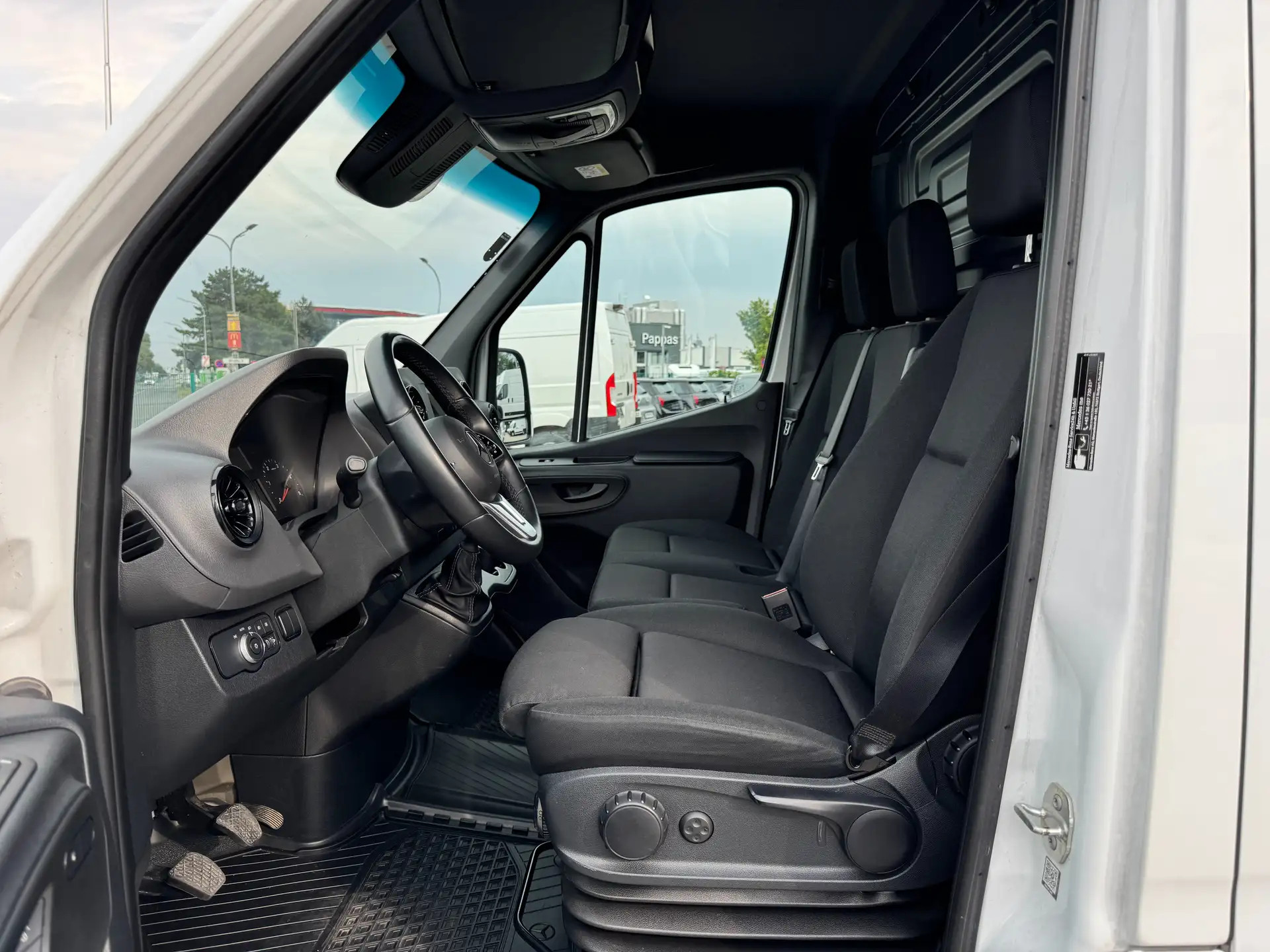 Mercedes-Benz Sprinter 317 CDI Lang SUPERHOCHDACH *1. Hand – Bild 12