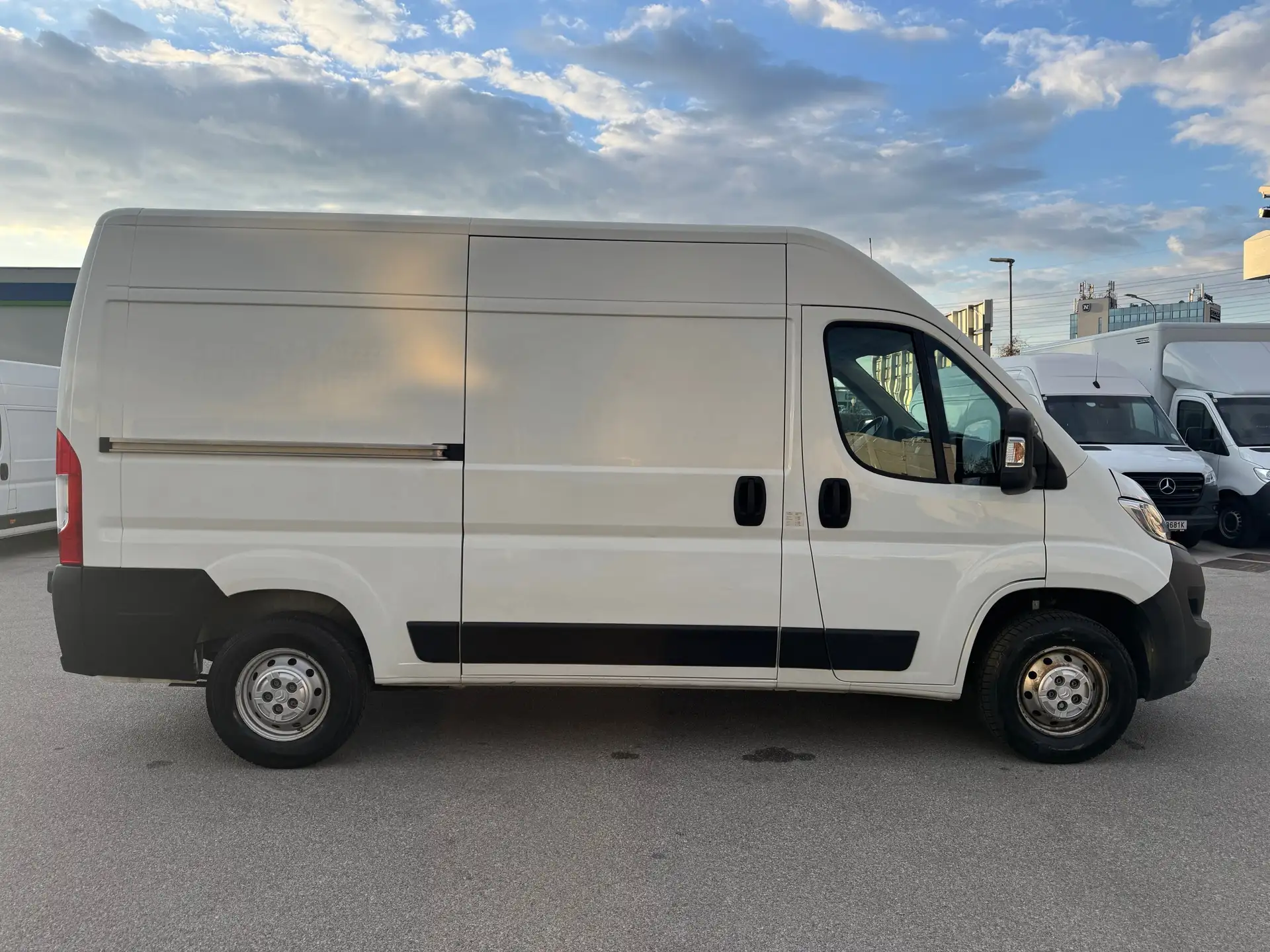 Citroen Jumper L2H2 35+ 140 TÜV/Service *Netto 18.325€ – Bild 7