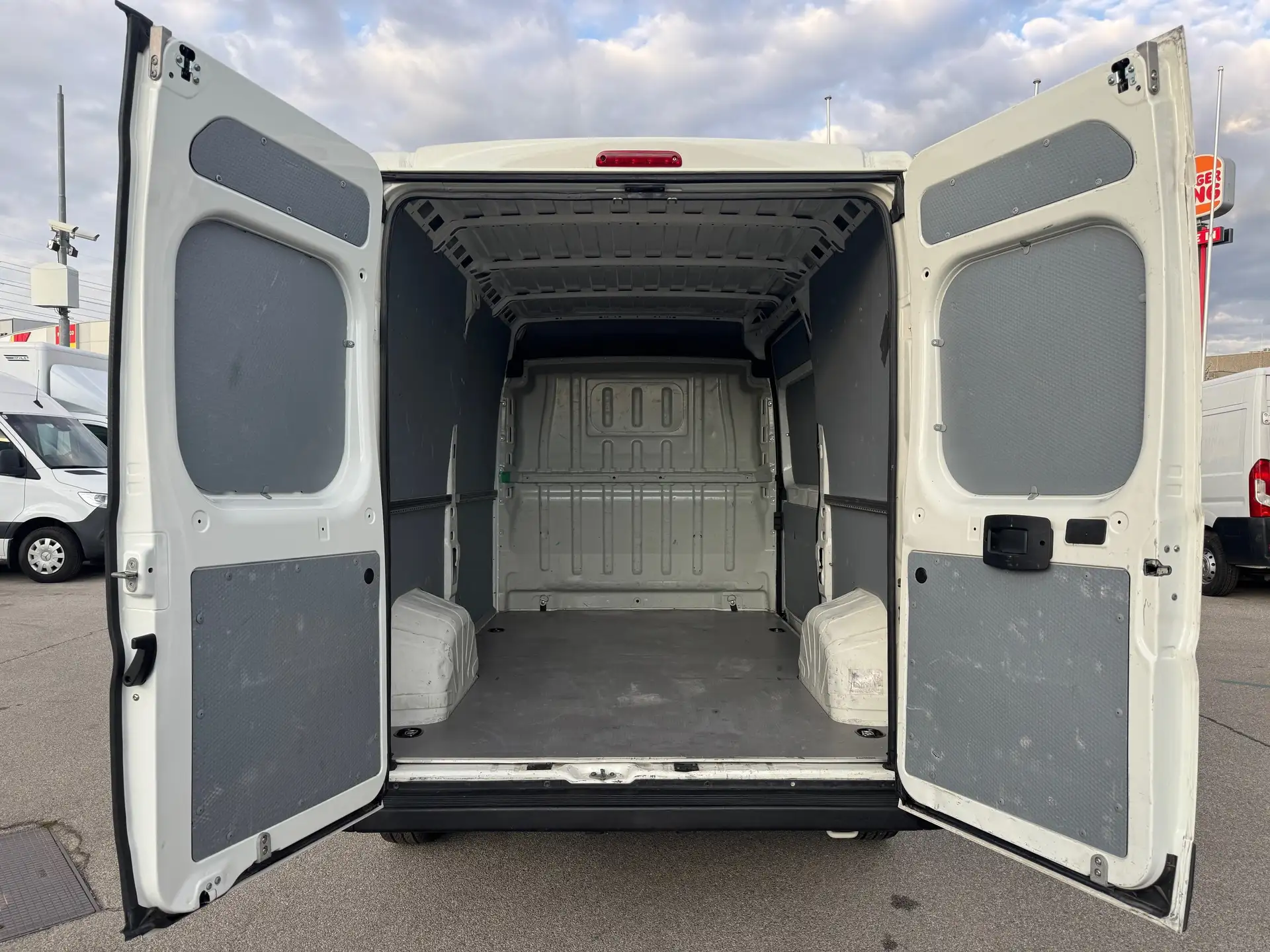 Citroen Jumper L2H2 35+ 140 TÜV/Service *Netto 18.325€ – Bild 5