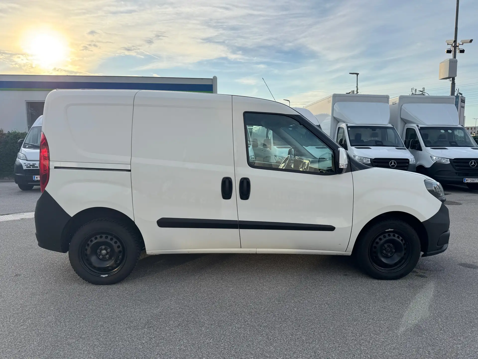 Fiat Doblo 1,6 JTD Langstrecke/unfallfrei *Netto 4.167€ – Bild 8