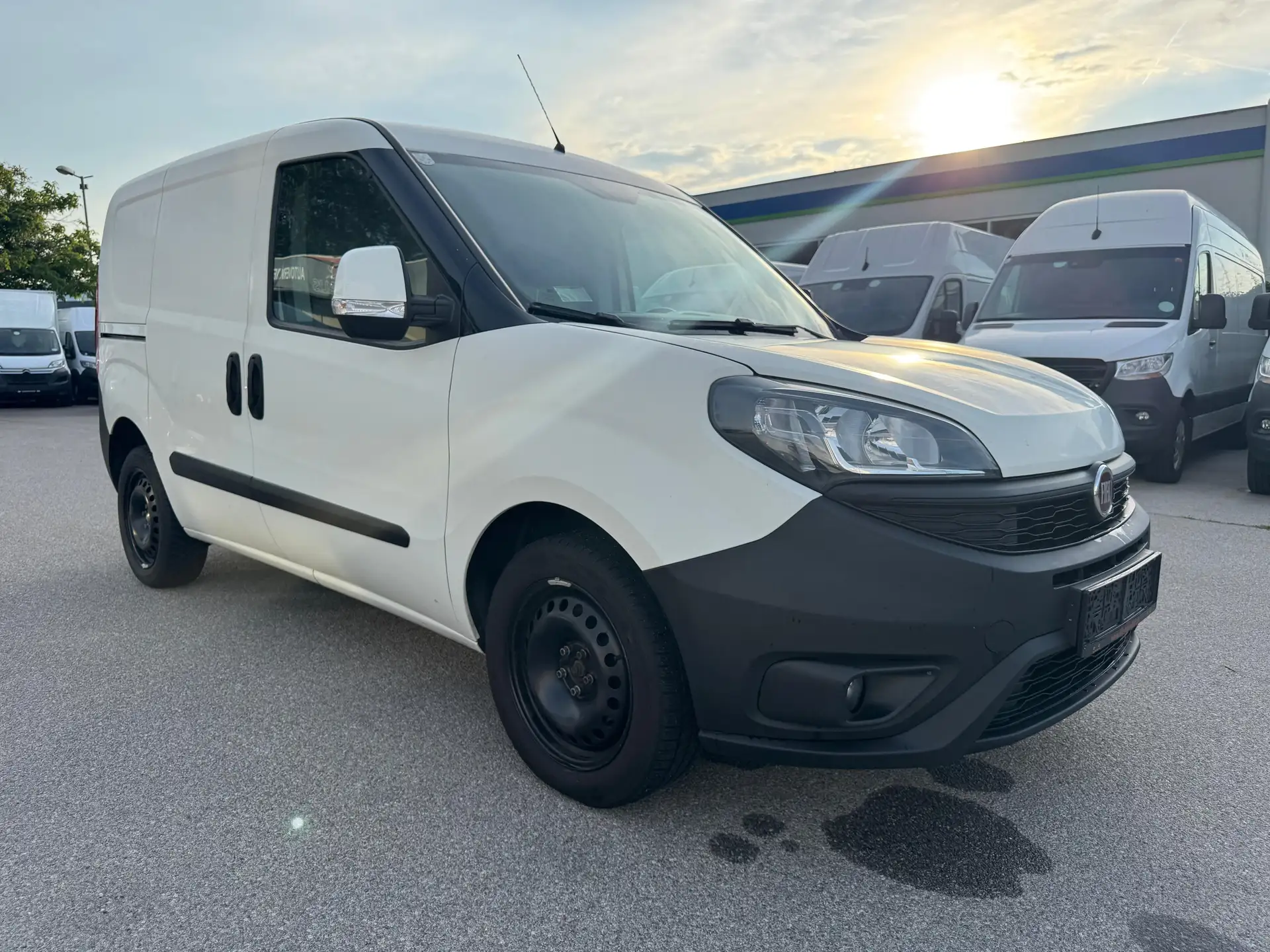 Fiat Doblo 1,6 JTD Langstrecke/unfallfrei *Netto 4.167€ – Bild 9