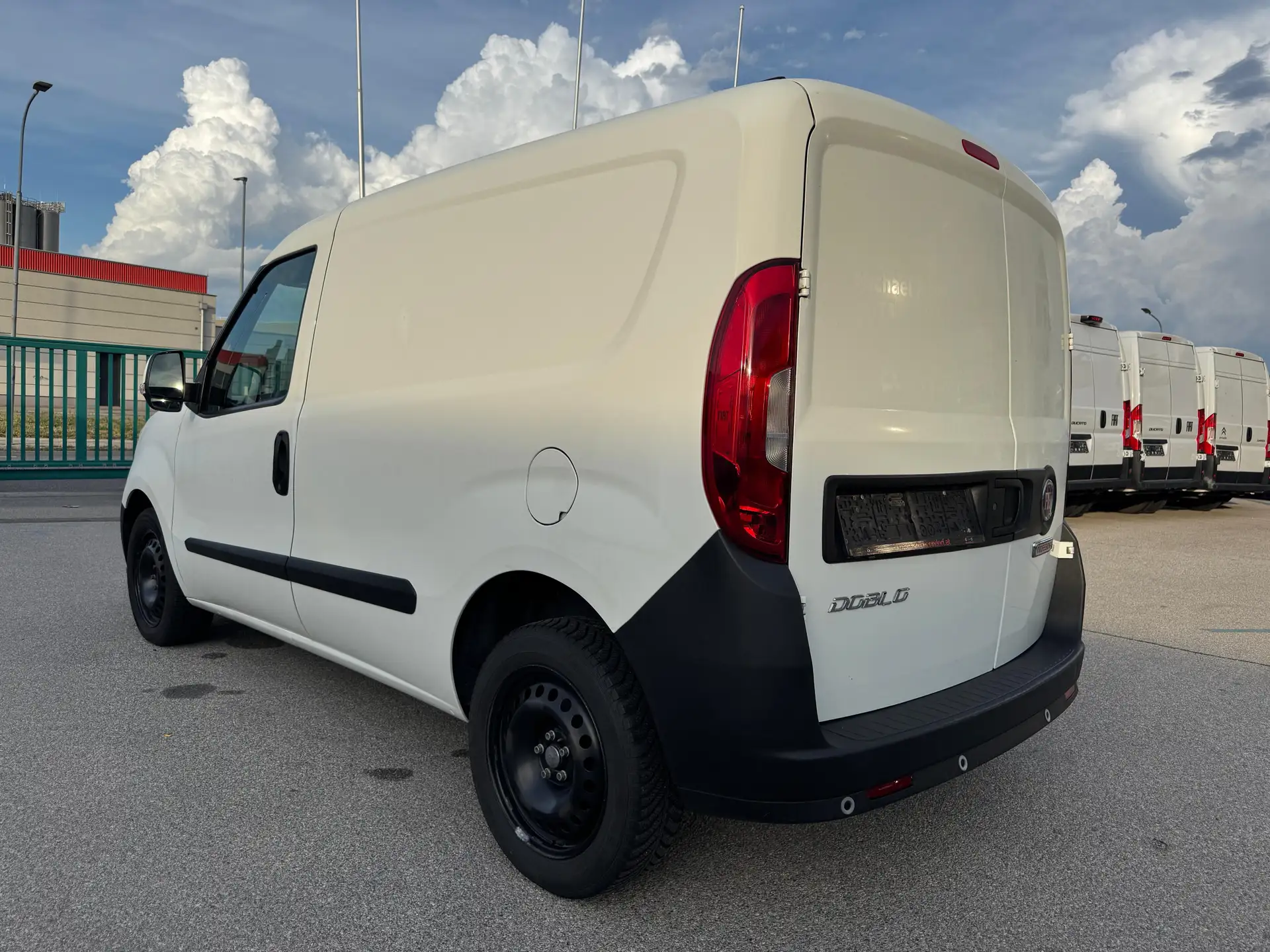 Fiat Doblo 1,6 JTD Langstrecke/unfallfrei *Netto 4.167€ – Bild 3