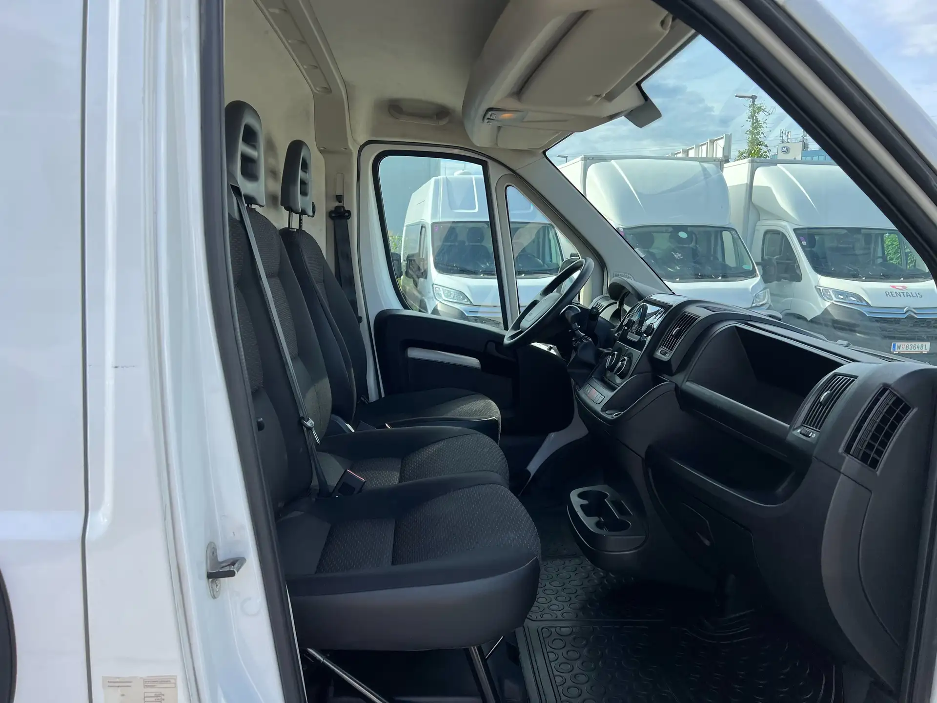 Peugeot Boxer L3H2 35+ 140 TÜV/Service *Netto 16.658€ – Bild 8